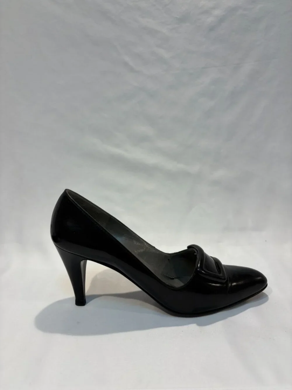 Bruno Magli Vintage Black Leather Pumps Heels Pointed Toe Women’s Narrow AA 8.5 - Picture 4 of 7